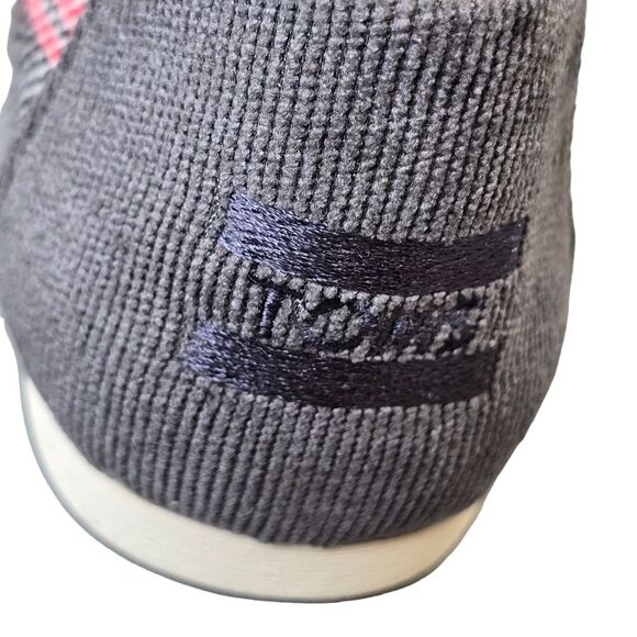 Toms Women's 6 Alpargata Classic Slip On Flats Plaid Red Black White - Picture 4 of 10